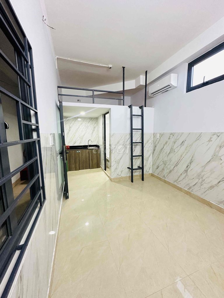 The new Bancol service apartment is cool. Nine owners near the University of huit,vhu view aircraft.