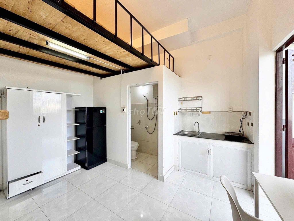 renting room-responsible--near university lan uth hutech staff academy