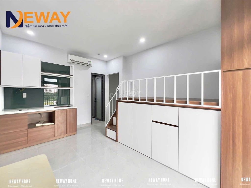 Open the new house full of furniture walking to the Constitution, ueh base N