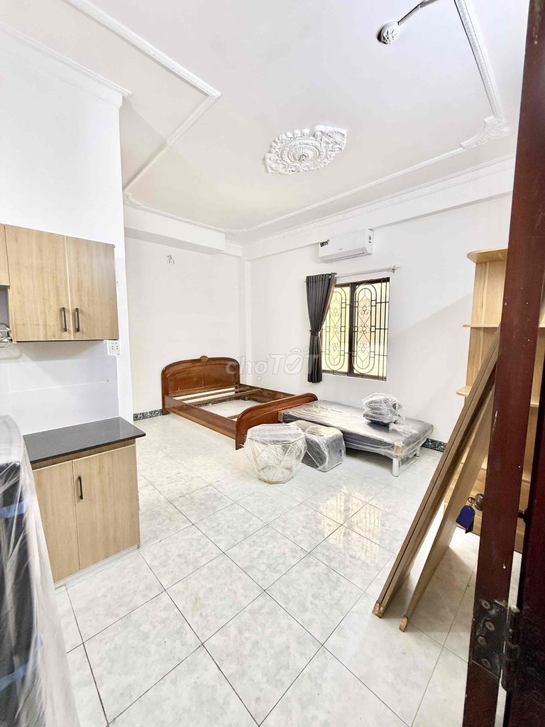 New home full of new furniture 100% Hoàng Hoa Thám cash