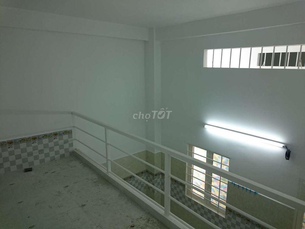 A quiet boarding room near Ping Huatian Market