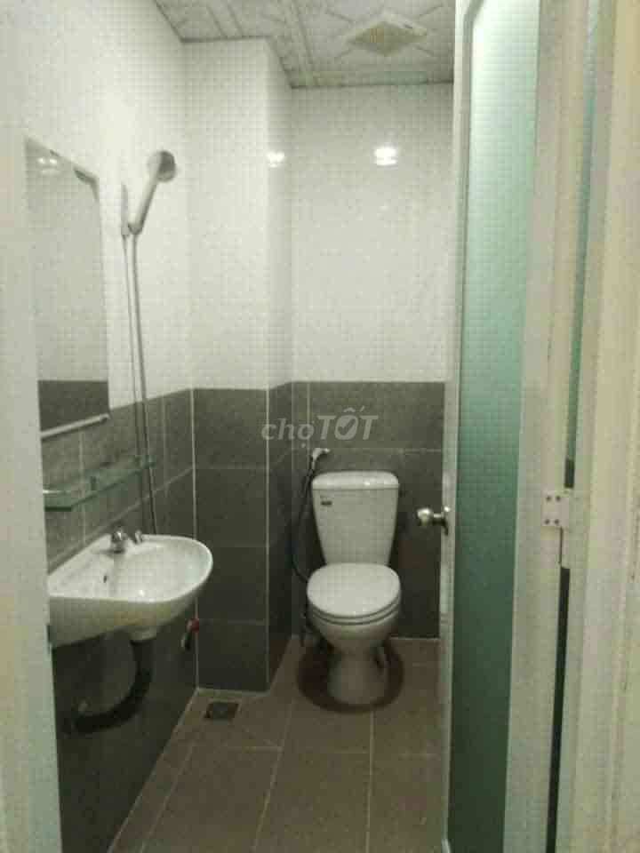 Room 1255c cotec, Funky-Nhà Bè