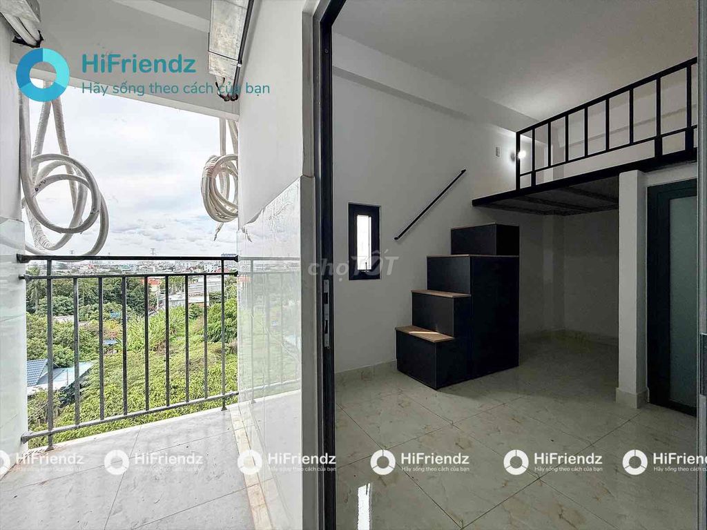 The cost of 25 M2 is less than 4 kilometers from college.