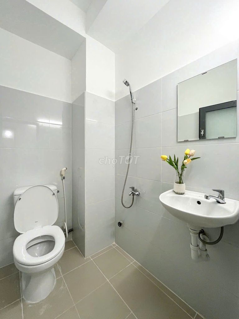 The new interior studio at Dương Quảng Hàm.