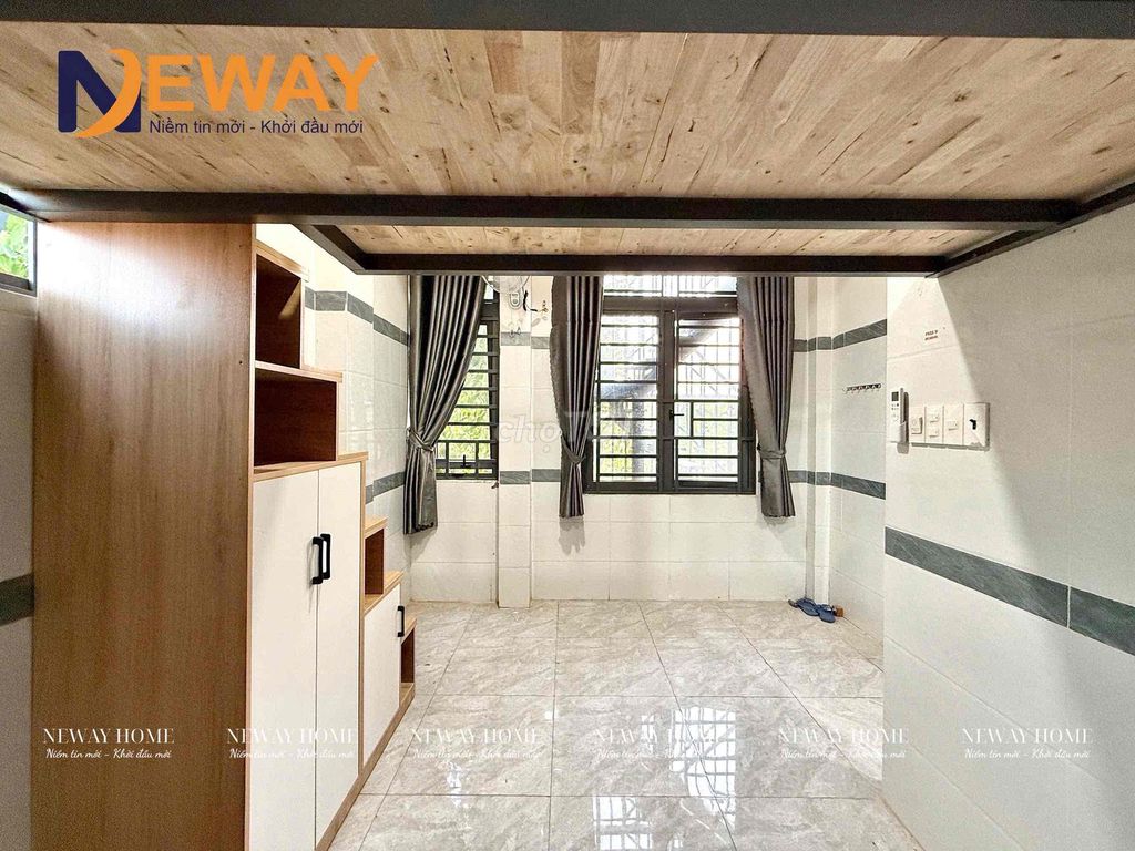 REDA room - a modern sky window close to Vhu