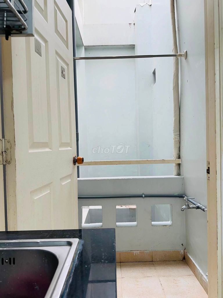 Get a room for 30 m2 Full inside Đặng Văn Ngữ Phú Nhuận - now free