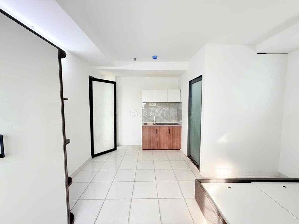 studio apartment - Trường Chinh-12 district window vhu, ouit
