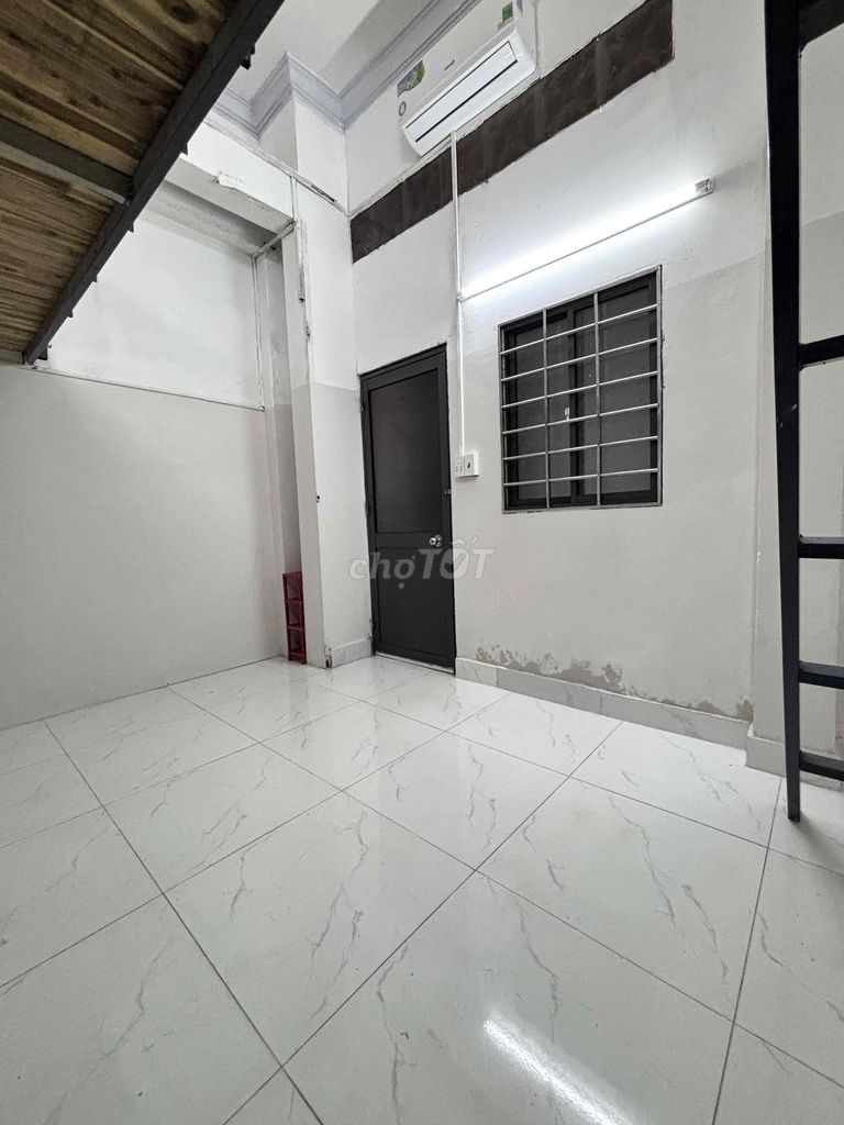 Room Lê Lai