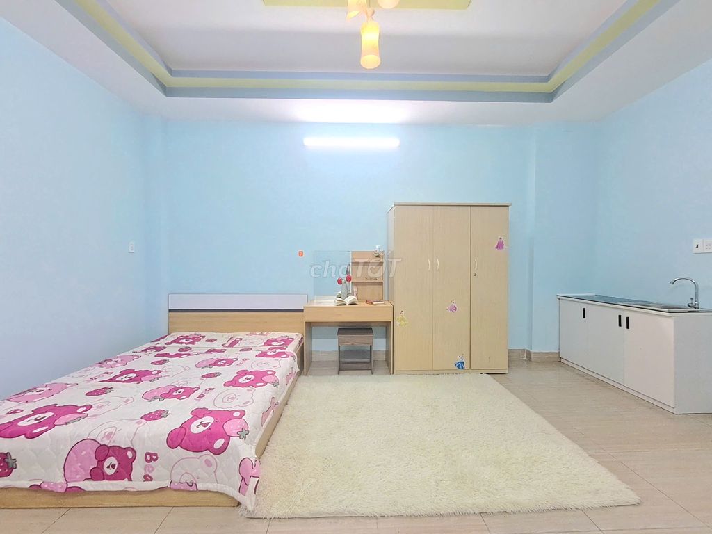 Free studios ready air conditioning right near University, cvpm qt, huflit