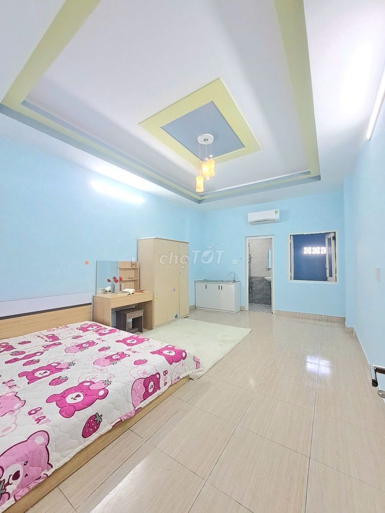 Free studios ready air conditioning right near University, cvpm qt, huflit
