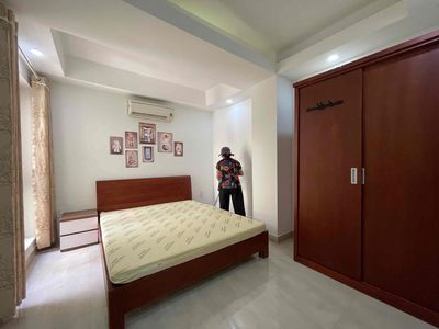 Rent the apartment. A window room. A window of 10 near Ueh University of Economics, University of Huflit.