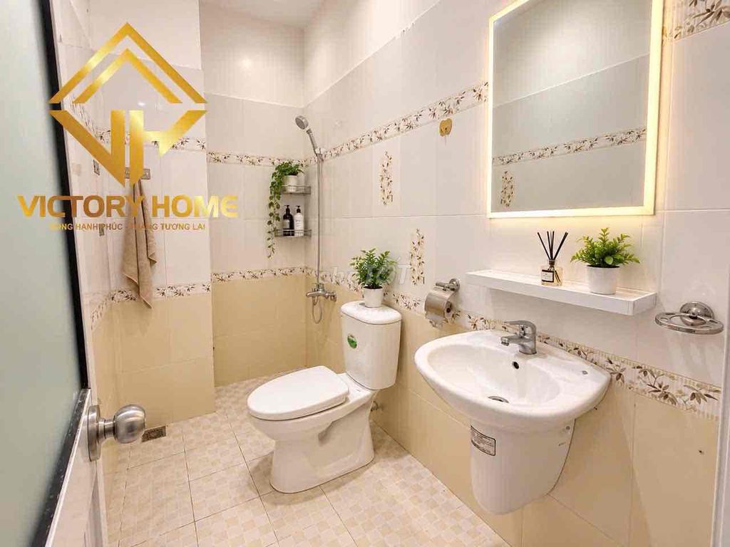 Nice room. Good room.