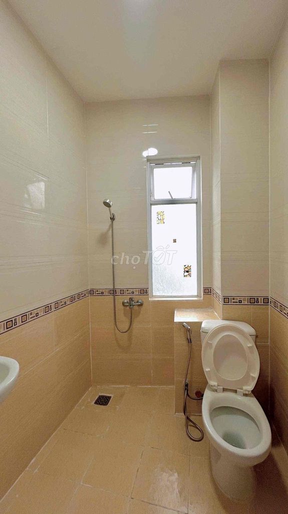 Rent room near tdtu, rmit, room wide open, with bandol