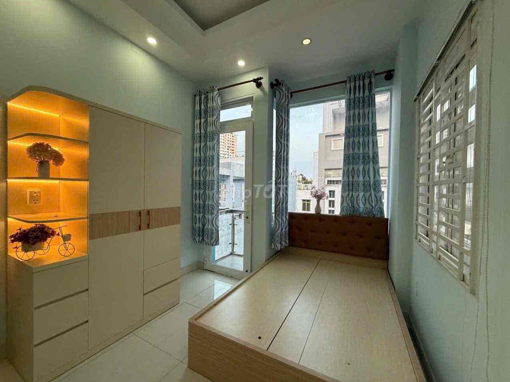 Cheap Girl Room