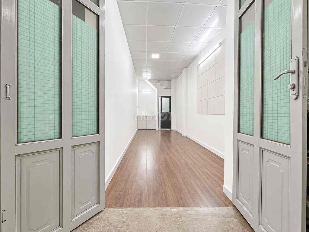 Renting the Tetercan Room has Mbs of cheap sales for 3 million.
