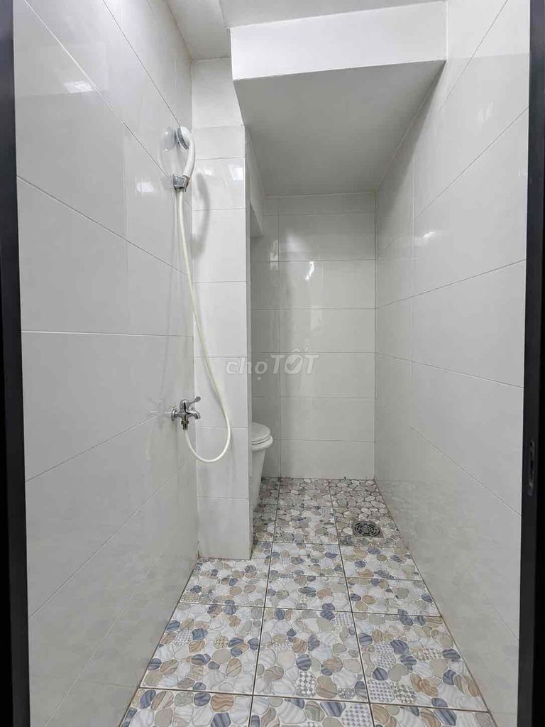 Renting the Tetercan Room has Mbs of cheap sales for 3 million.