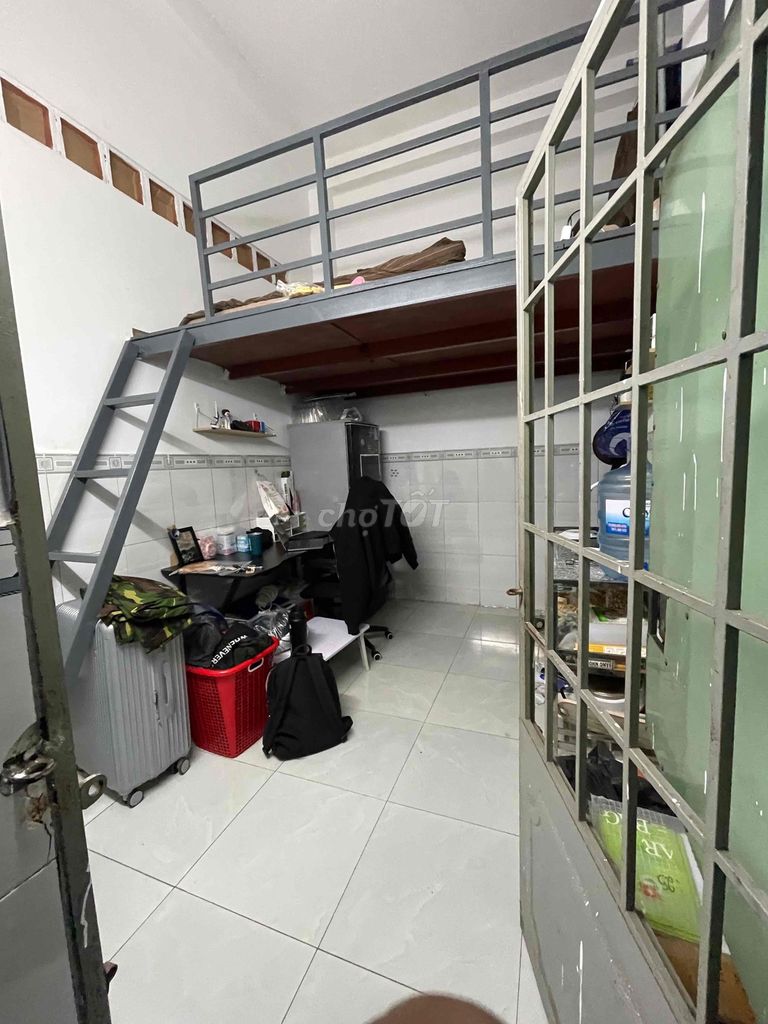 Pass room