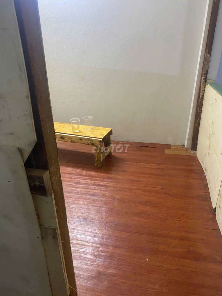 redo the empty room for sv