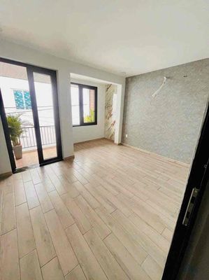 Nice house 68/3 C1 Trần Quang Khải-4 Bedrooms, 4 stories.