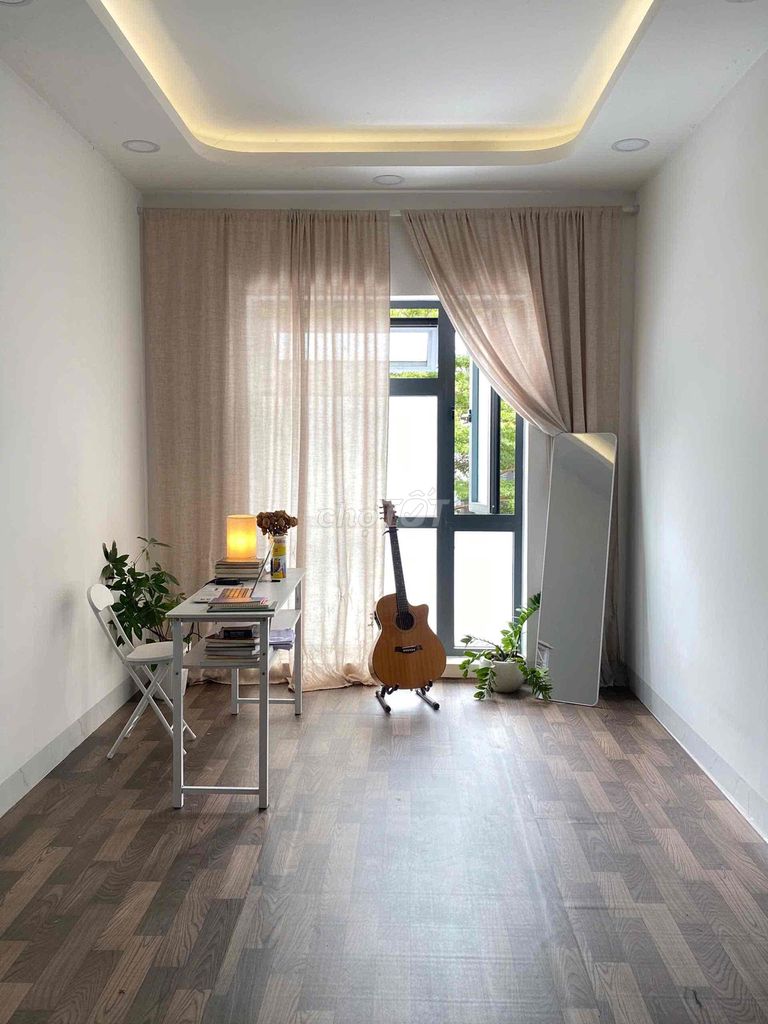 New service apartment for two bedrooms. A bathroom.