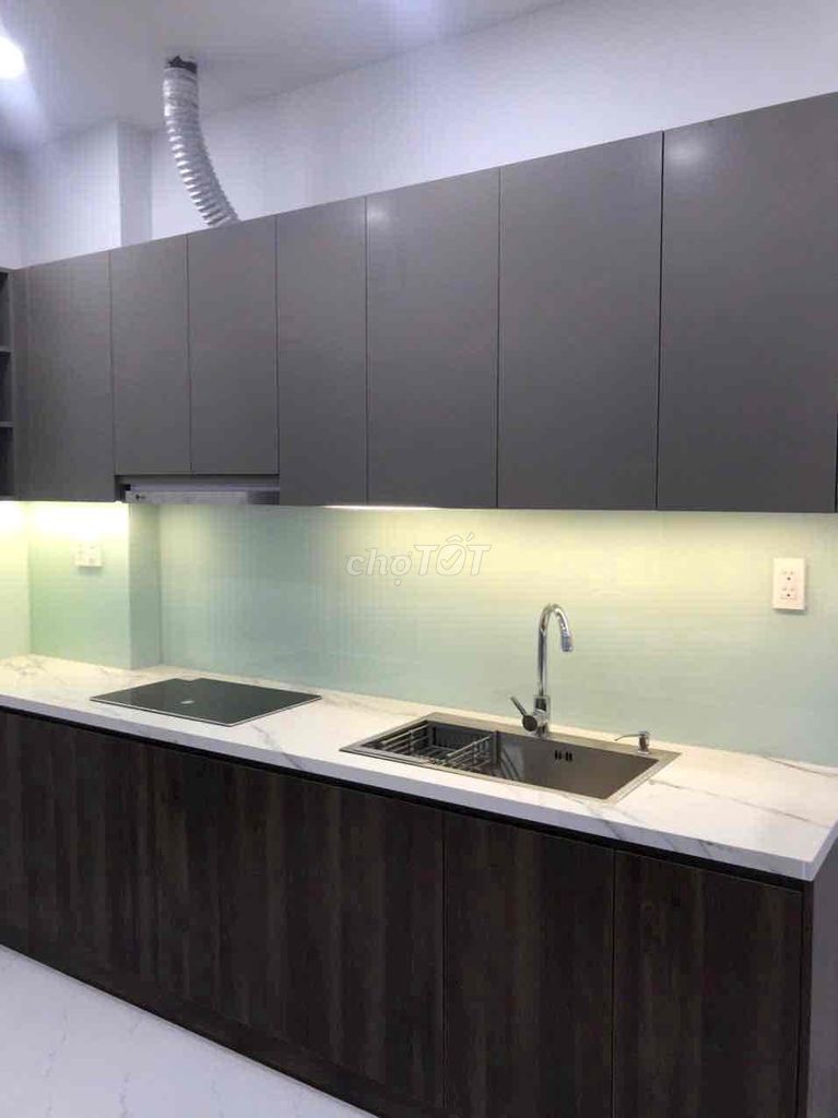 New service apartment for two bedrooms. A bathroom.