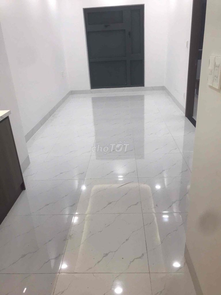 New service apartment for two bedrooms. A bathroom.