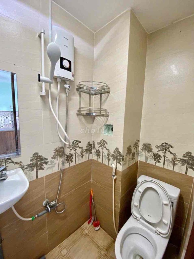 Pass the low-cost interior complex