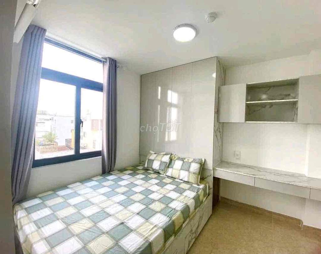 Rent smart, modern, fireworks view