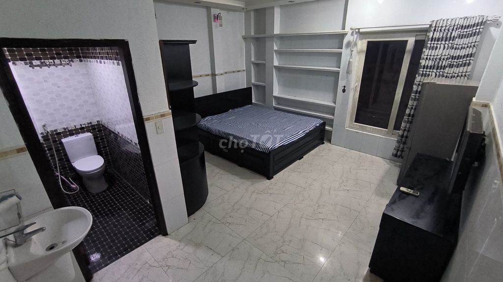 Rent a creative room - studio full interior