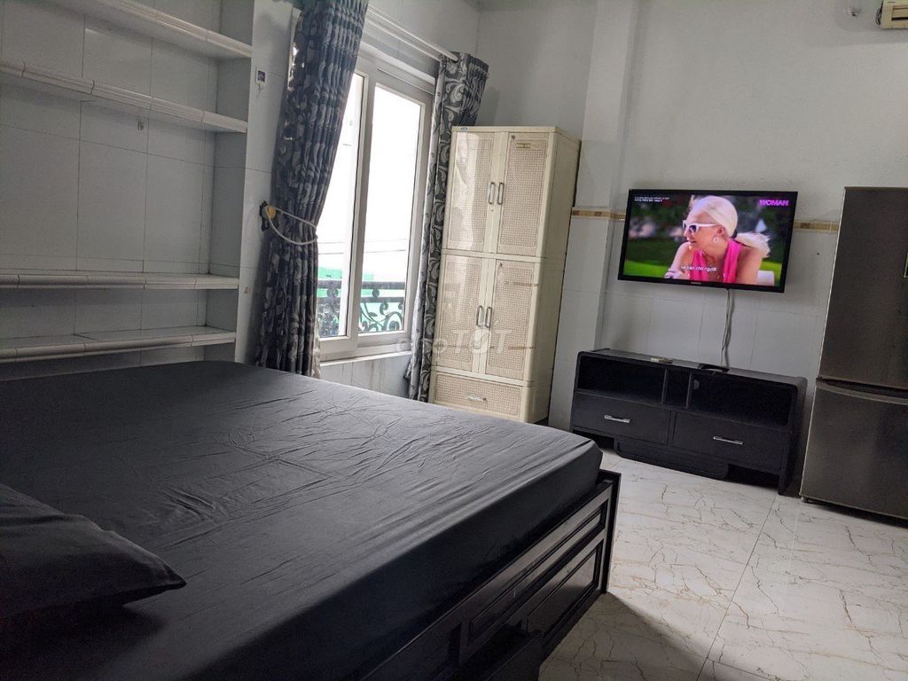 Rent a creative room - studio full interior