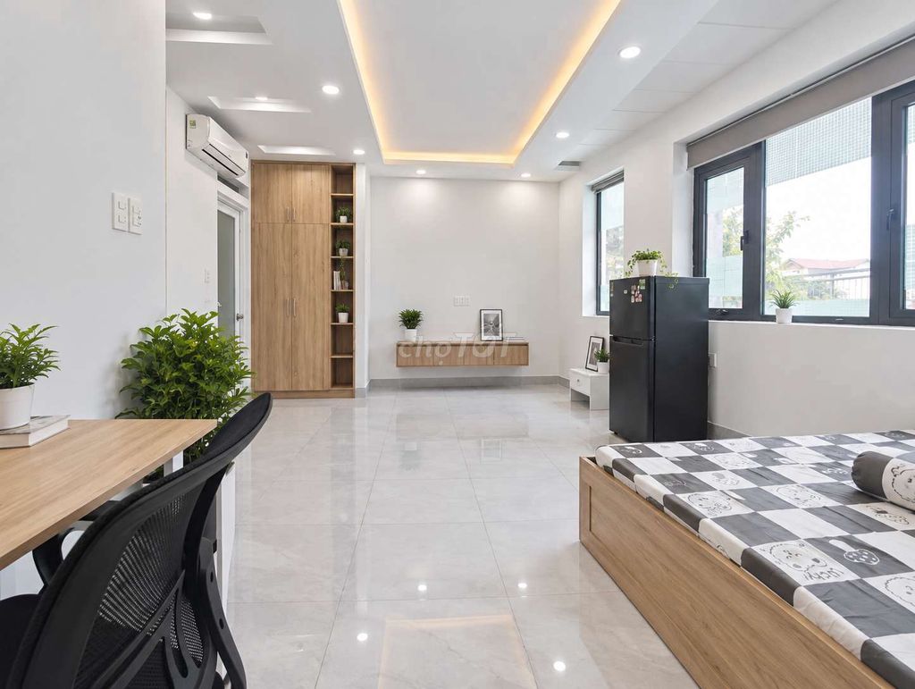 studio full interior - a few minutes to universities