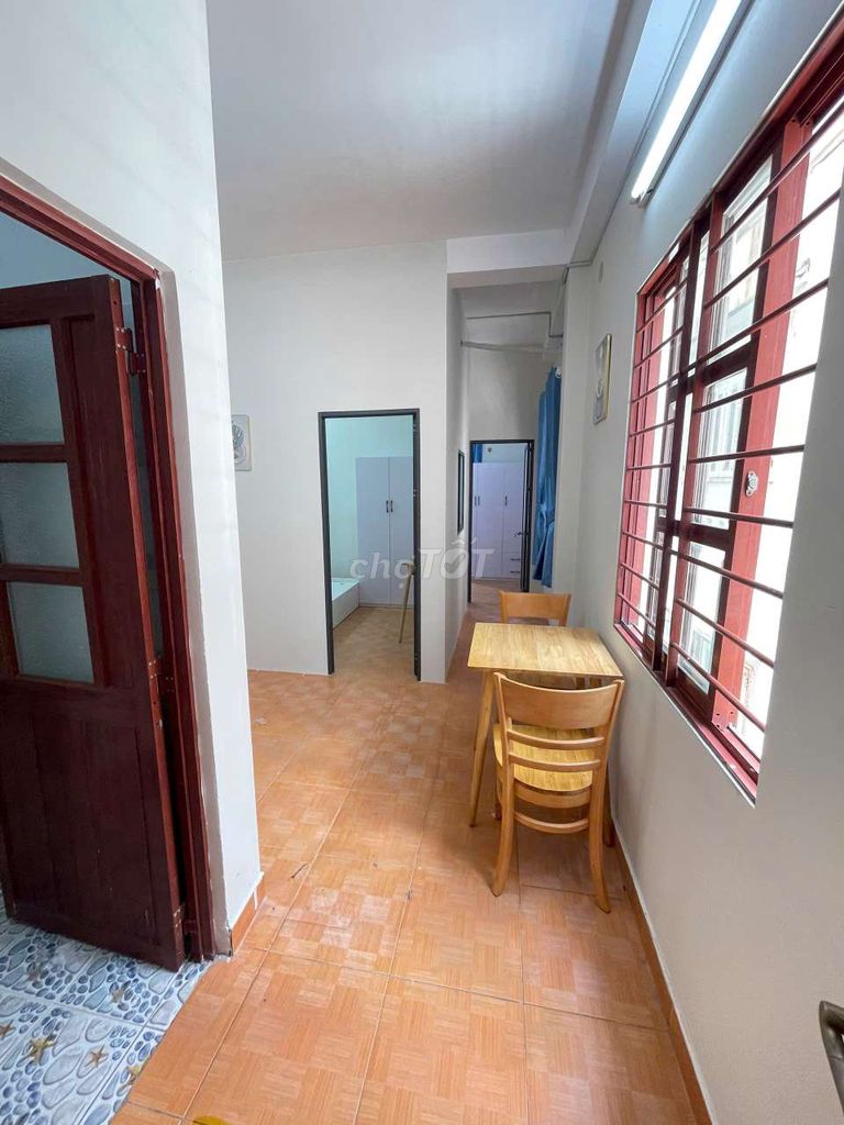Rent a two-room service apartment, Trường Sơn, security property, near the airport, at 4 people.