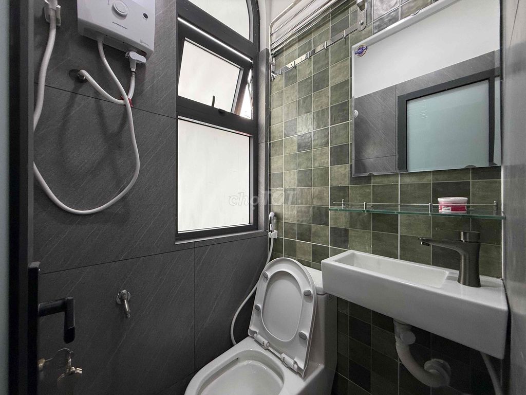 I'm the landlord - need to rent 5 rooms - full furniture