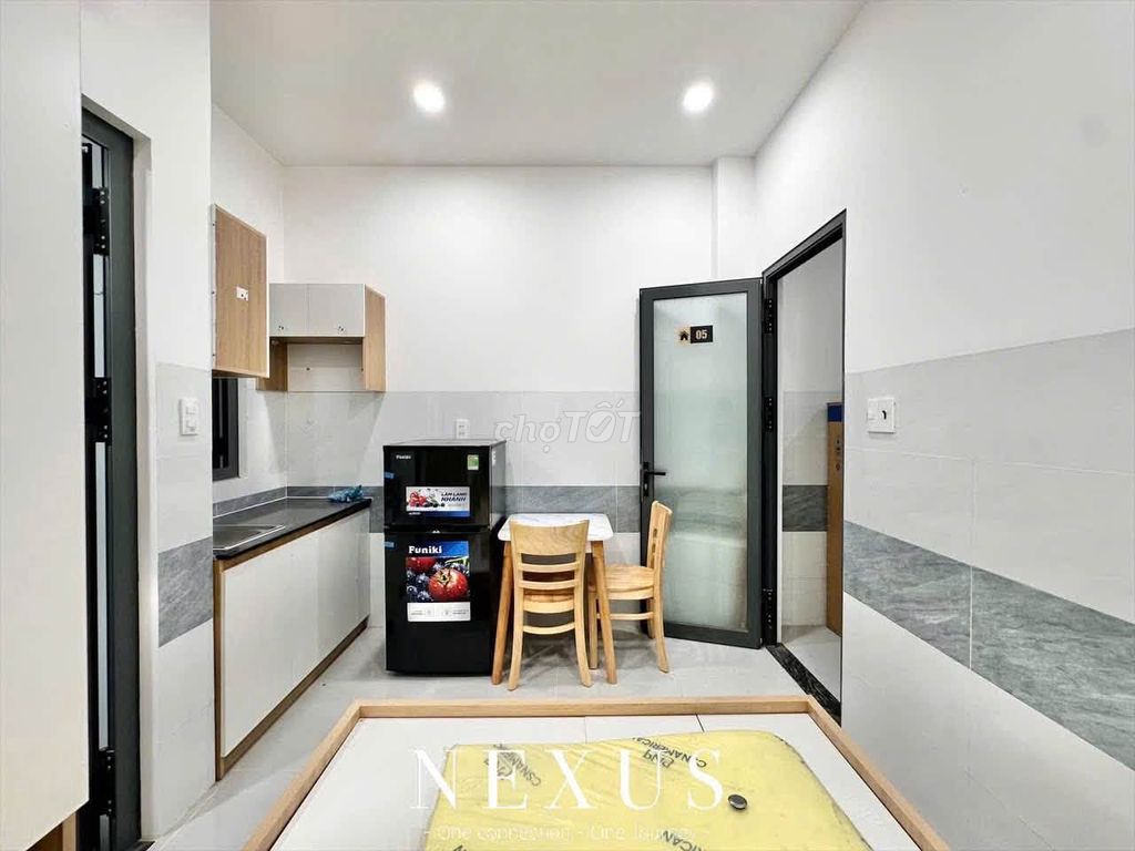 Internal studio pass - spot spot right there atart Phan Huy Ích