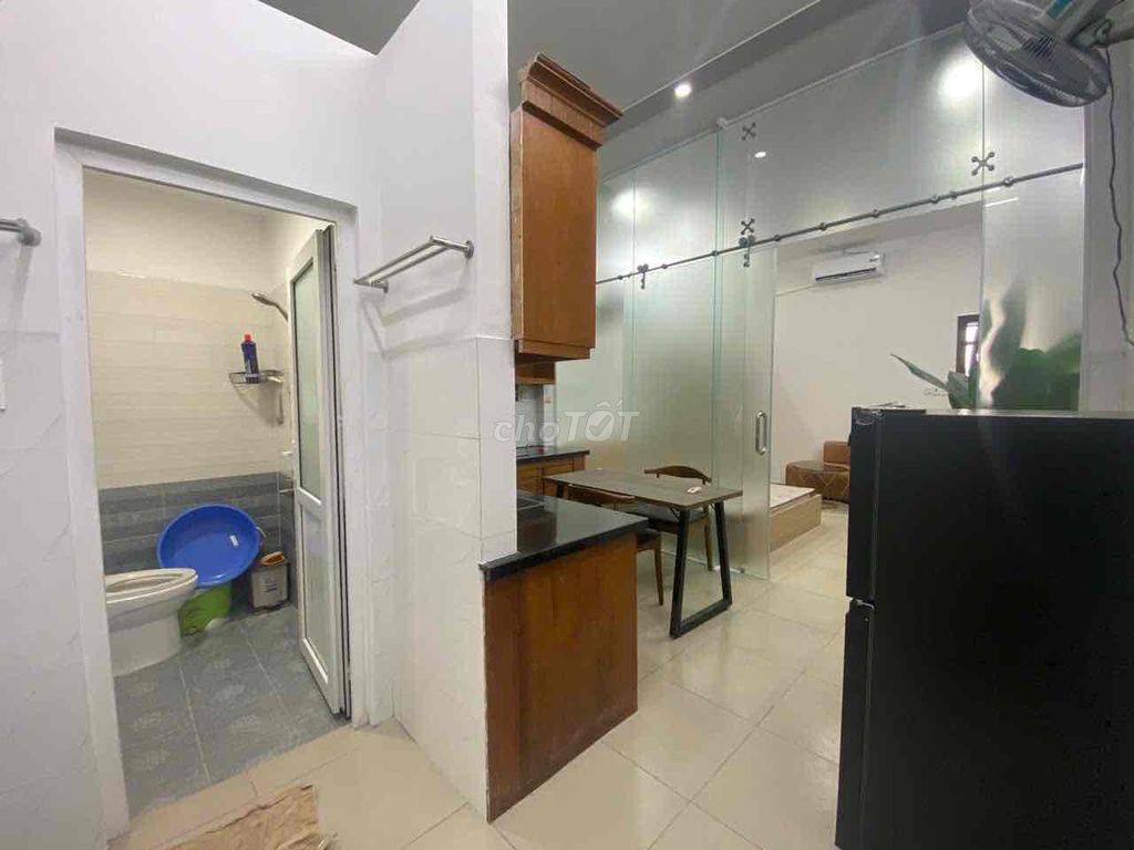 Rent apartment full-in-house service.