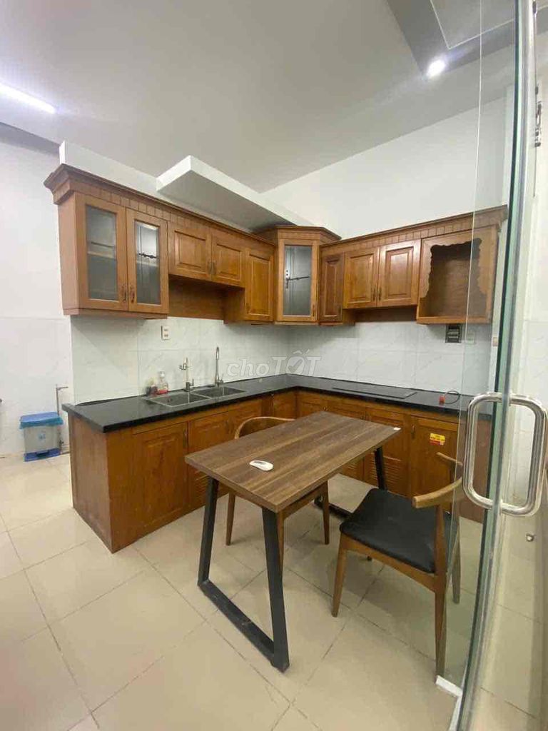 Rent apartment full-in-house service.
