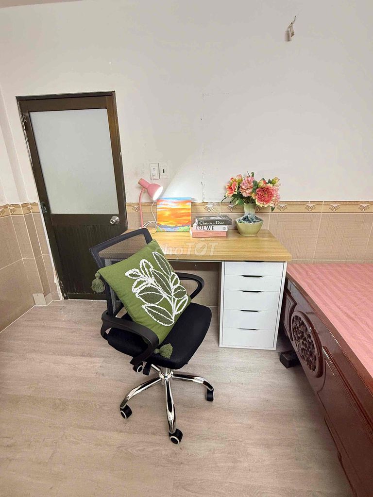 Nguyễn Oanh- Full low-end hotel room, for Pet. From 2.6 million a month.