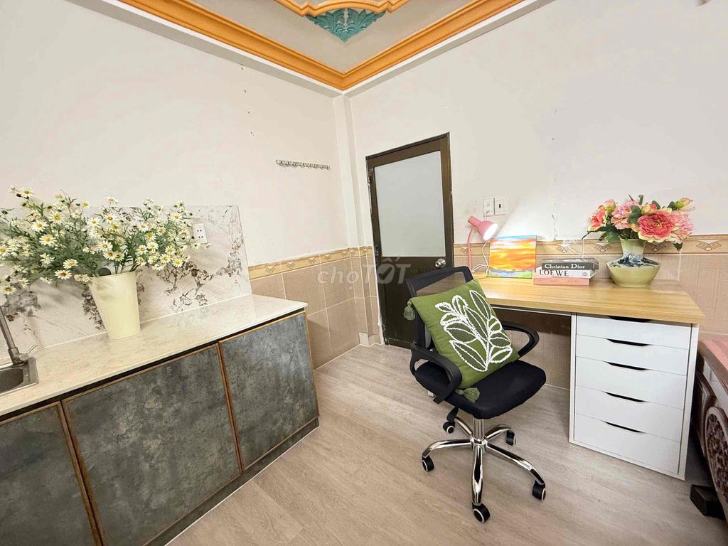 Nguyễn Oanh- Full low-end hotel room, for Pet. From 2.6 million a month.