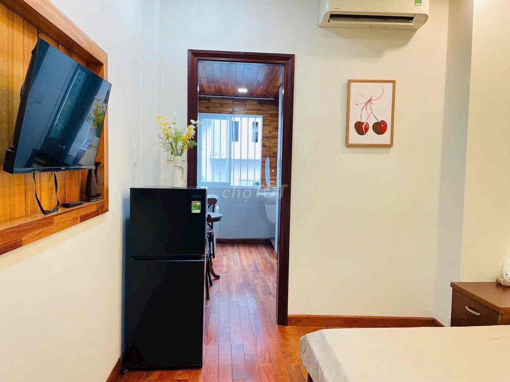 A kitchen room with a private washing machine - Full Woods-Tô Hiến Thành District 10