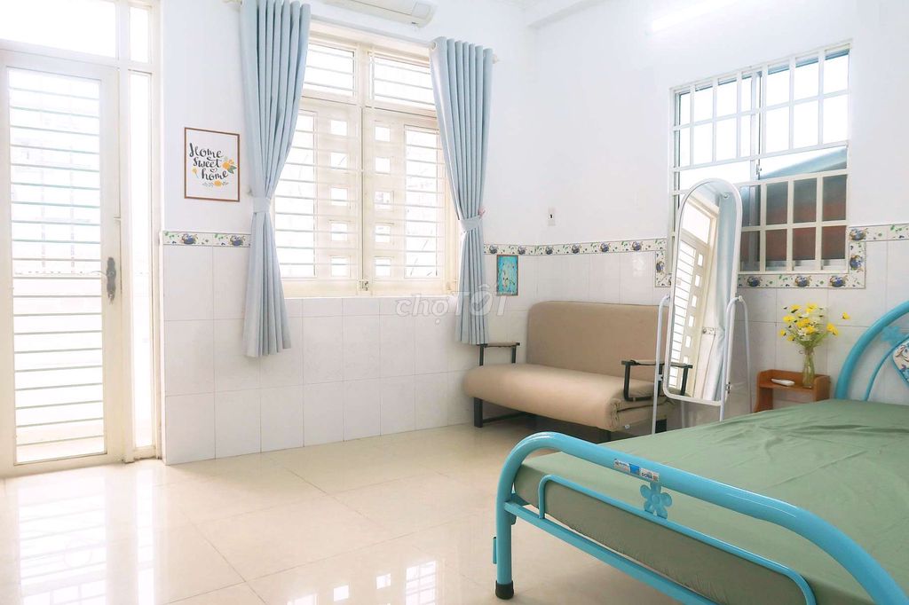 New boarding room, Full interior, open balcony - Only for women
