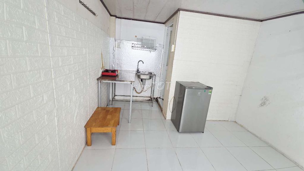 Rent a nice new motel-- right behind the back of the VSAM Thủ Đức