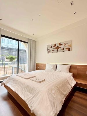 Hot hot! service apartment 1 kr Trần Hưng Đạo district 1 – Chill super balcony, full interior