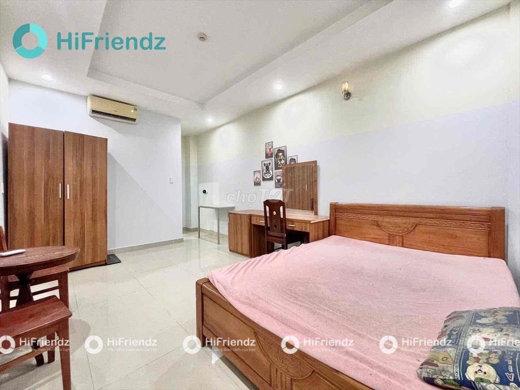 low-priced boarding room full of District 12 - Near the vending school