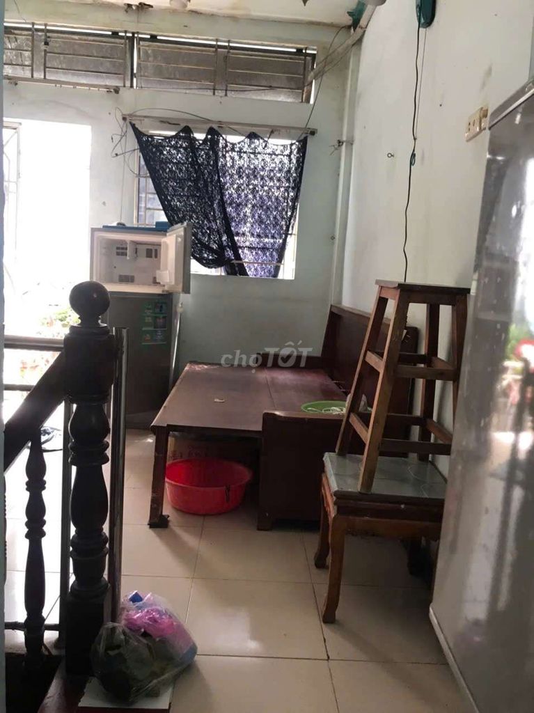 Rent a house with a floor one floor.
