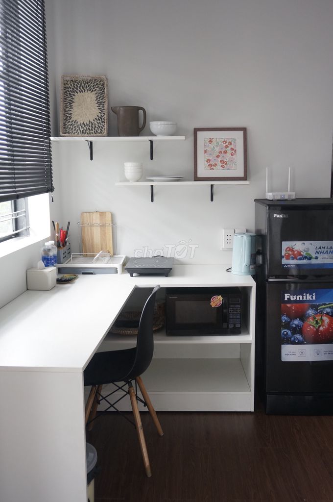 Rent studio full interior - super-wide balcony district 3