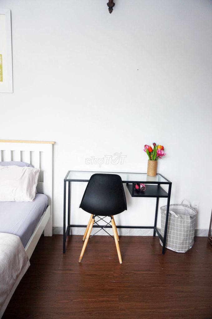 Rent studio full interior - super-wide balcony district 3