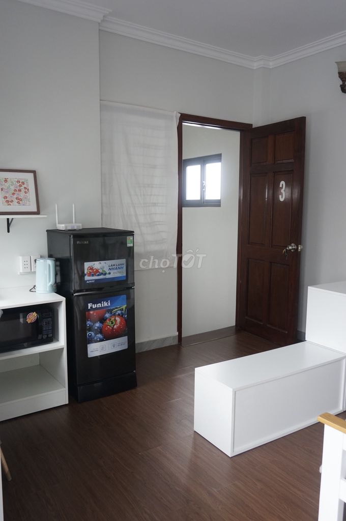 Rent studio full interior - super-wide balcony district 3