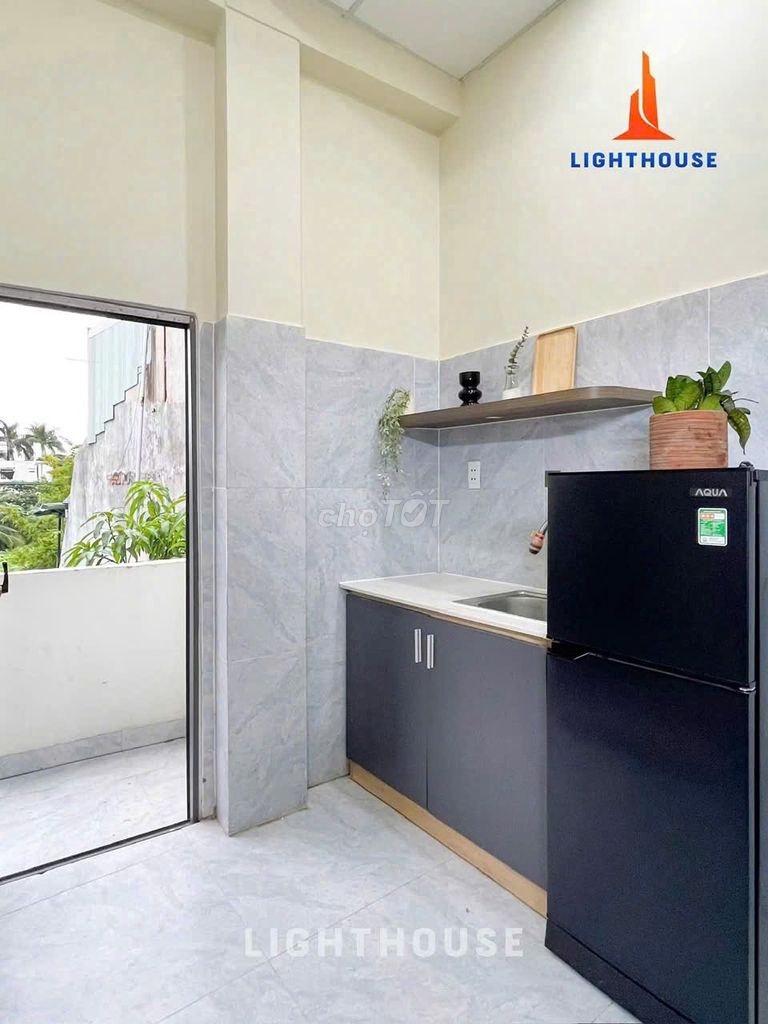 It's the owner-in-the-art near the University of Love, vl-5 P coming out to Emart, market, vincom-full interior.