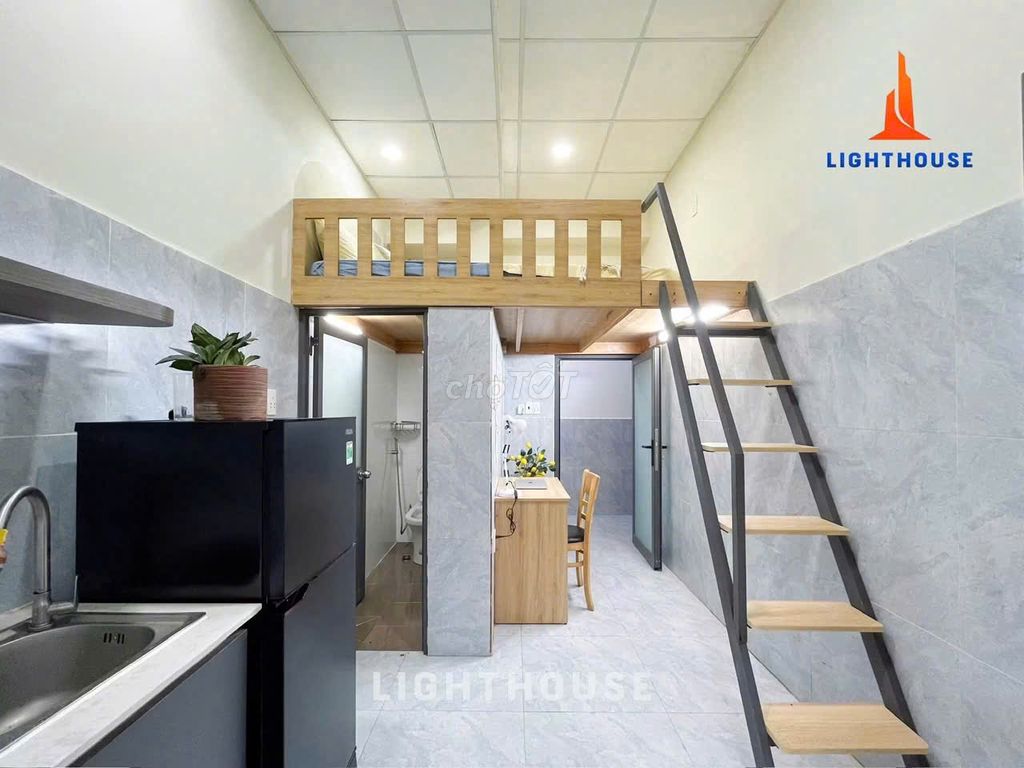 It's the owner-in-the-art near the University of Love, vl-5 P coming out to Emart, market, vincom-full interior.