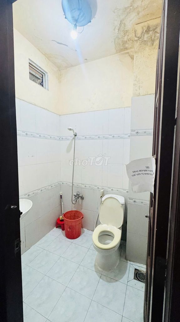 The dorm room is at the University of Constitutional Literature, near the University of Financial Finance, Cv.